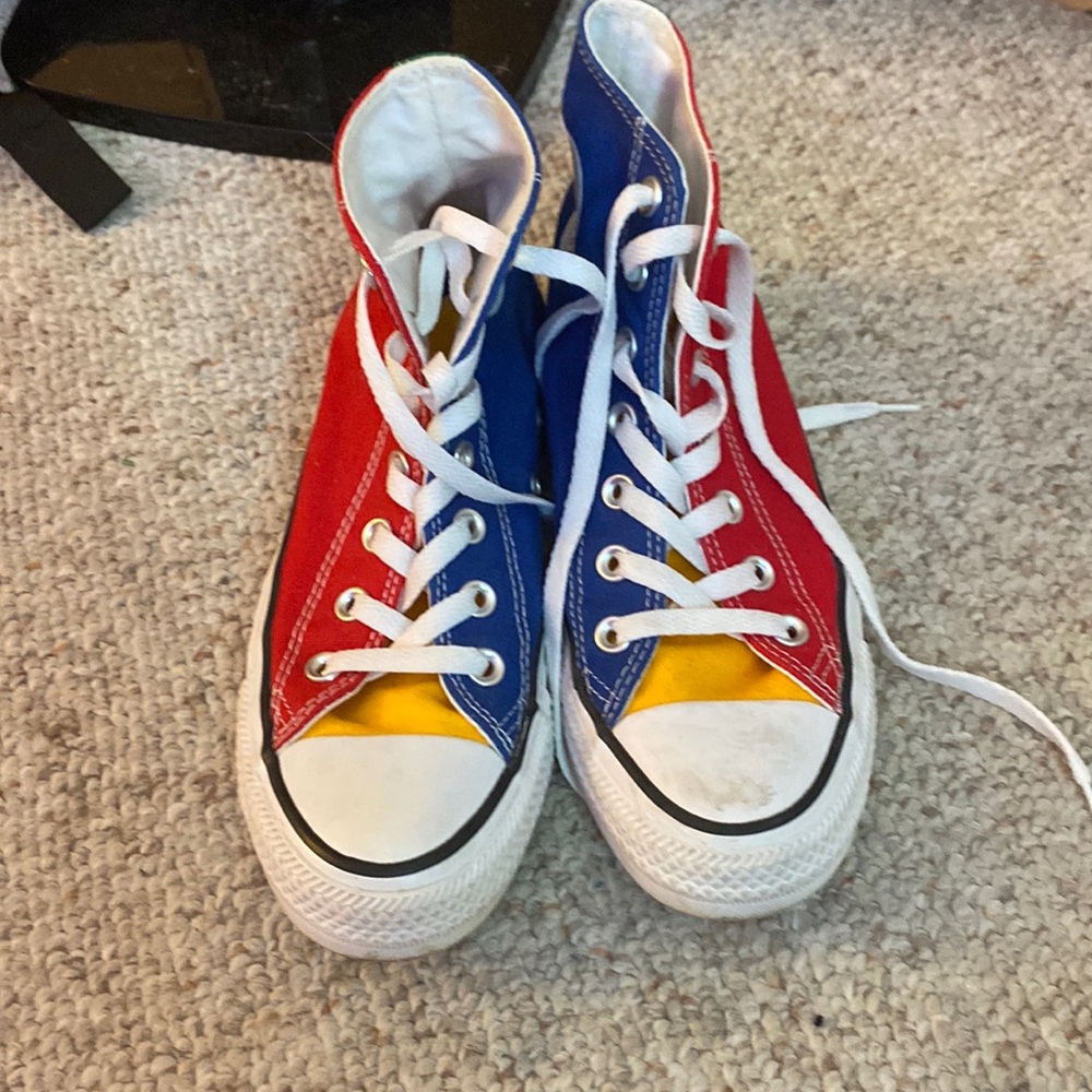 4 colored converse